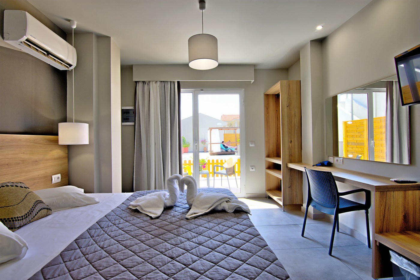 Superior Twin / Double Room